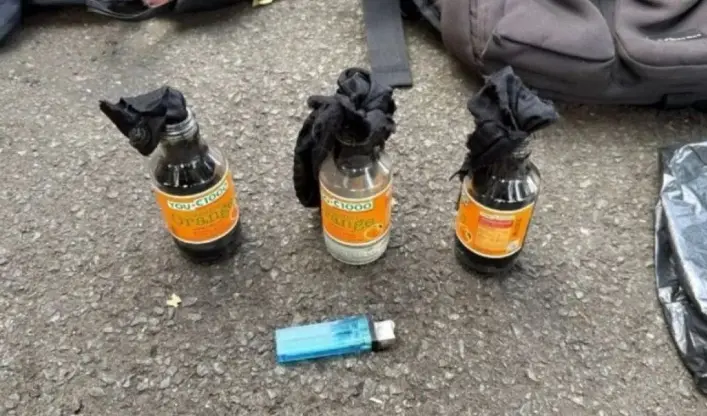 Polisi Tetapkan Pembawa Botol Bersumbu Saat Demo DPR sebagai Tersangka