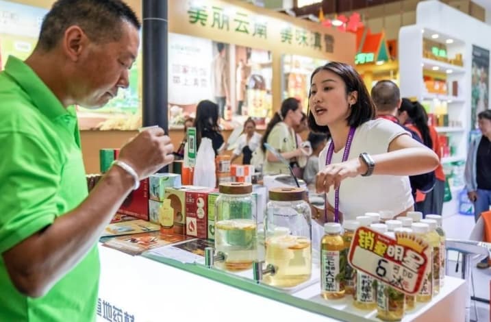 Produk Khas Yunnan Menarik Perhatian Pengunjung di China-South Asia Expo Ke-10
