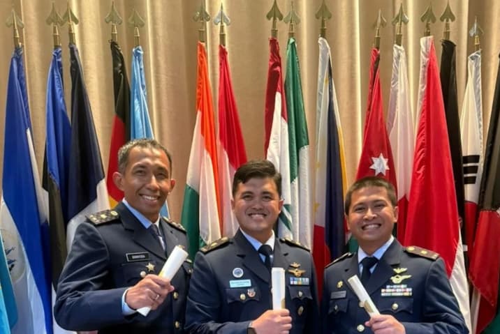 Tiga Perwira TNI AU Rampungkan Pendidikan Militer di Amerika Serikat untuk Perkuat Kapasitas Strategis