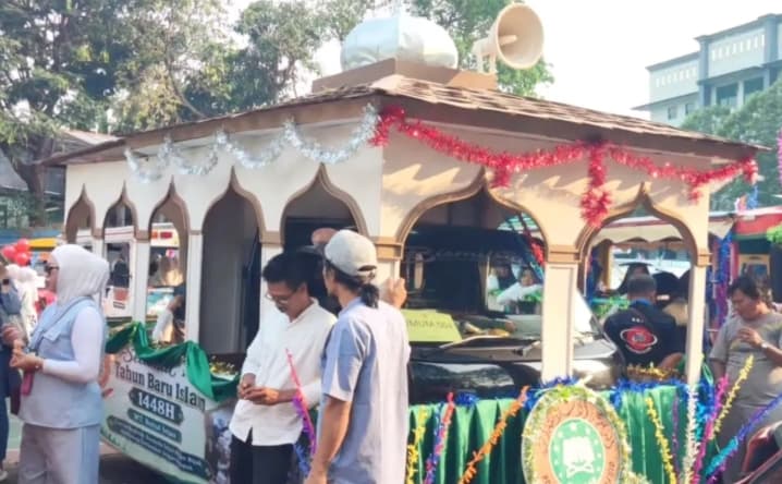 Lebih dari 100 Mobil Hias Meriahkan Perayaan Tahun Baru Islam 1448 Hijriah di Jakarta Timur