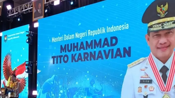 Mendagri Beri Penghargaan dan Kucurkan Rp64 Miliar untuk Daerah Berprestasi di Tanah Papua