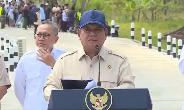 Prabowo Tegaskan Konektivitas Jalan Jadi Kunci Menekan Biaya Logistik Nasional