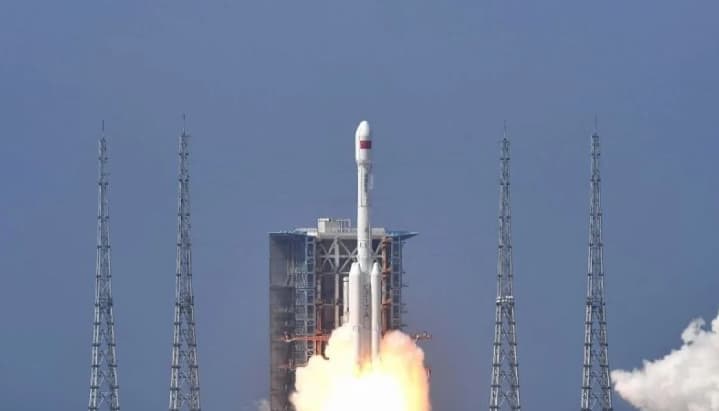 China Berhasil Meluncurkan Satelit Baru untuk Uji Coba Teknologi Komunikasi Luar Angkasa