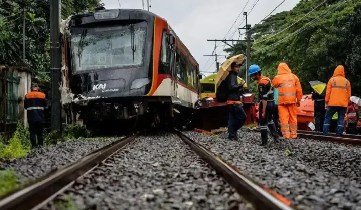 KAI Catat 118 Kecelakaan di Perlintasan Sebidang Dipicu Pengendara yang Menerobos Palang