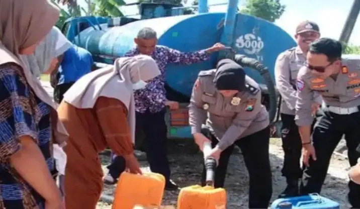 BNPB Sebut 4.245 Kepala Keluarga di Lombok Barat Alami Krisis Air akibat Tak Hujan Selama Sebulan