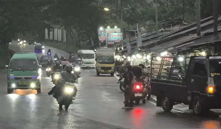 BMKG Peringatkan Potensi Cuaca Signifikan, Maluku Berisiko Diguyur Hujan Lebat hingga Sangat Lebat