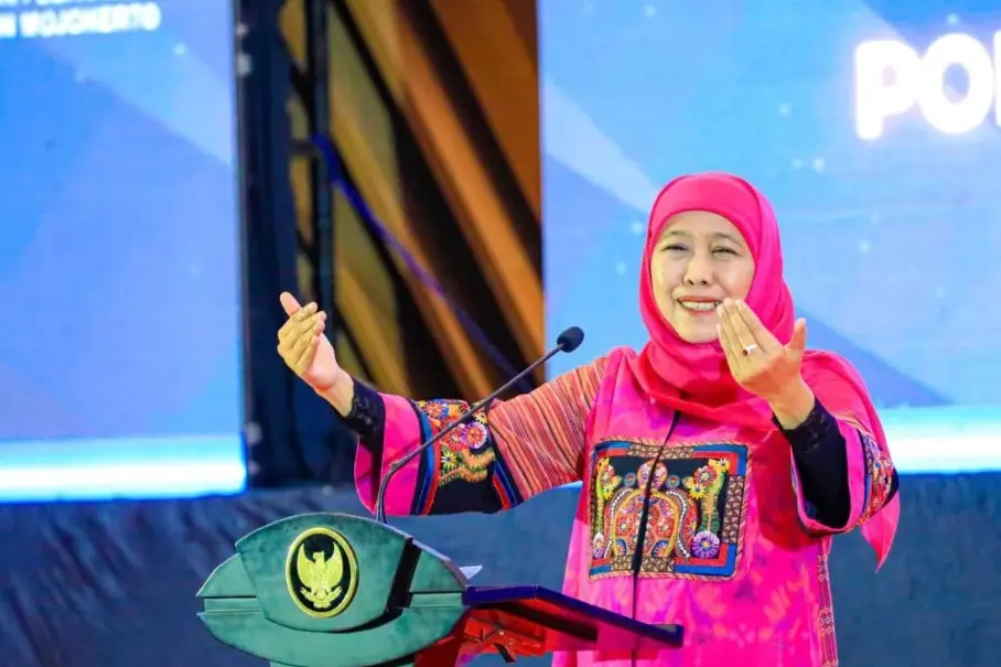 Khofifah Mengajak Santri Menyeimbangkan Produktivitas dan Spiritualitas demi Meraih Kesuksesan Berkah