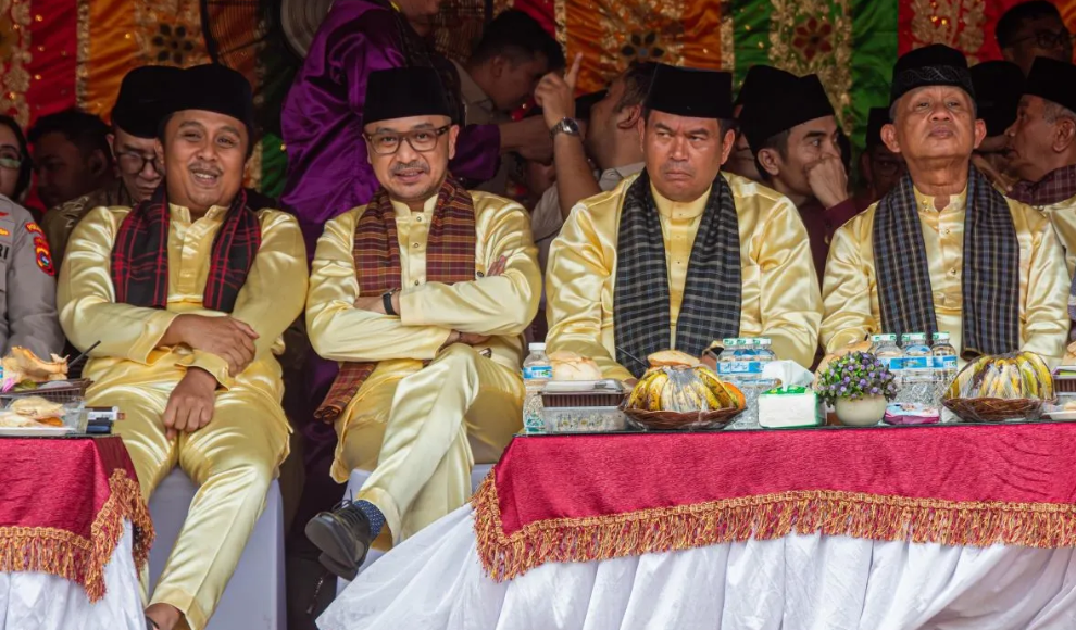 Wamenbud Giring Ganesha Hadiri Puncak Pesona Budaya Tabuik Piaman 2026 di Pariaman