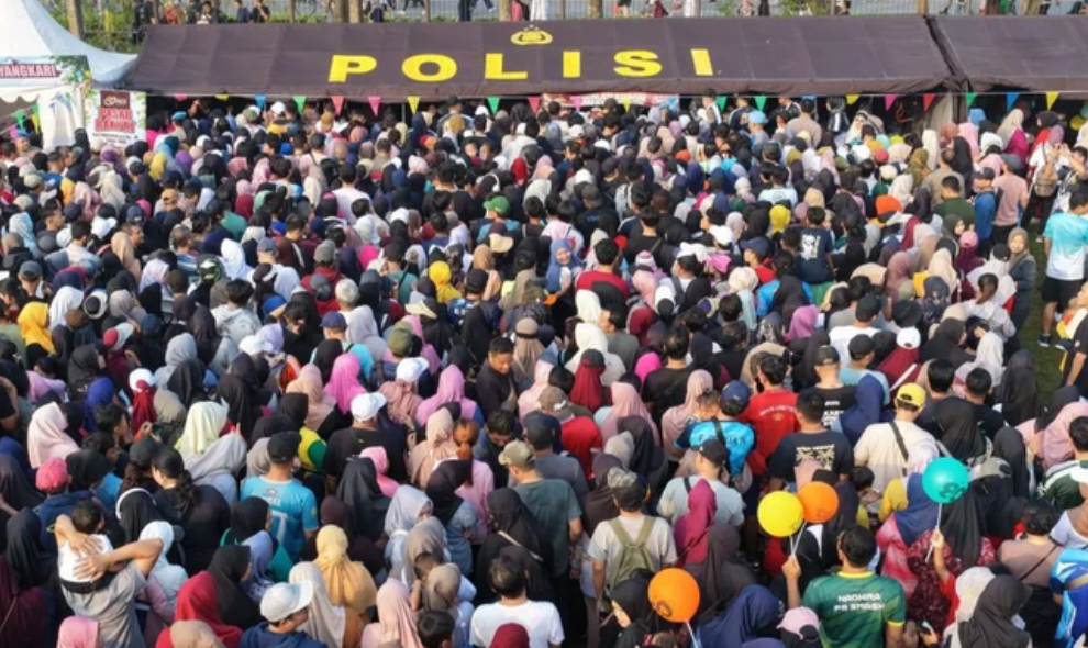 Pasar Rakyat Polri Diserbu Warga Cikarang, Sediakan Sembako Murah dan Bazar UMKM