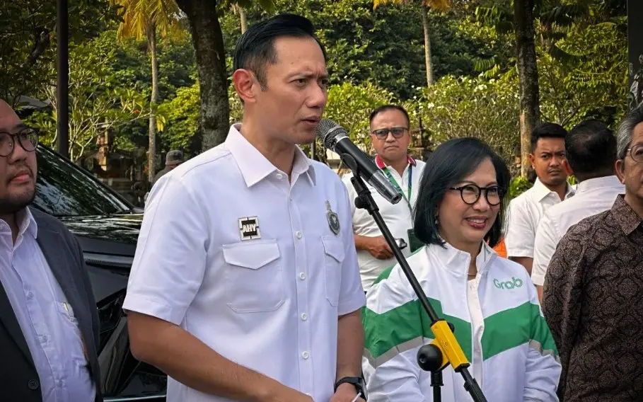 AHY Menegaskan Indonesia Tidak Boleh Takut Bersaing dengan China dalam Industri Kendaraan Listrik