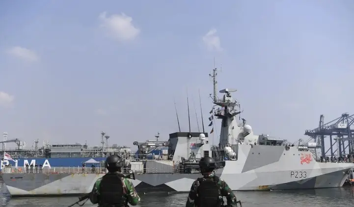 Angkatan Laut Inggris Siapkan Enam Kapal Perang Hibrida Berkemampuan Luncurkan UAV