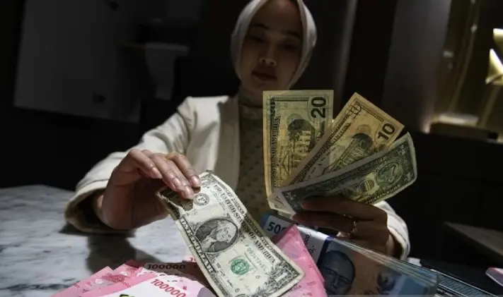 Rupiah Diperkirakan Melemah Terbatas di Tengah Antisipasi Data Ekonomi Amerika Serikat