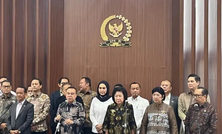 Pemerintah Turunkan Harga LNG Industri Demi Jaga Daya Saing dan Cegah PHK