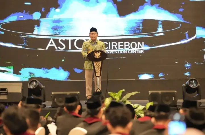 Menko PM Lepas 175 Lulusan Pesantren BIMA yang Siap Melanjutkan Kuliah ke China hingga Tunisia