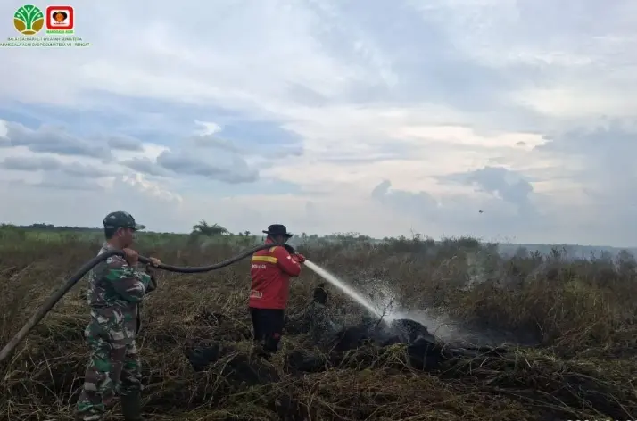 Manggala Agni Masih Berjibaku Padamkan Dua Titik Karhutla di Inderagiri Hulu Riau