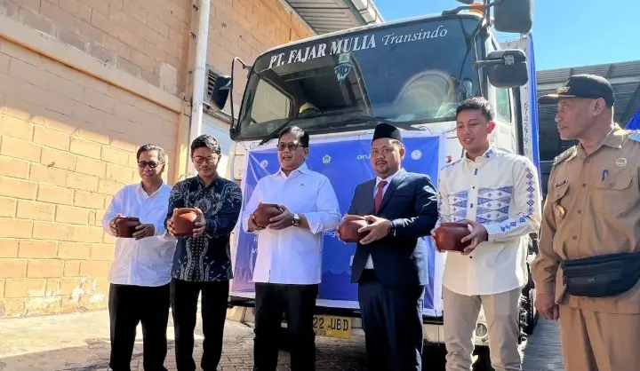 Wamentrans Lepas Ekspor 16 Ton Rajungan Produk Transmigran ke Amerika Serikat