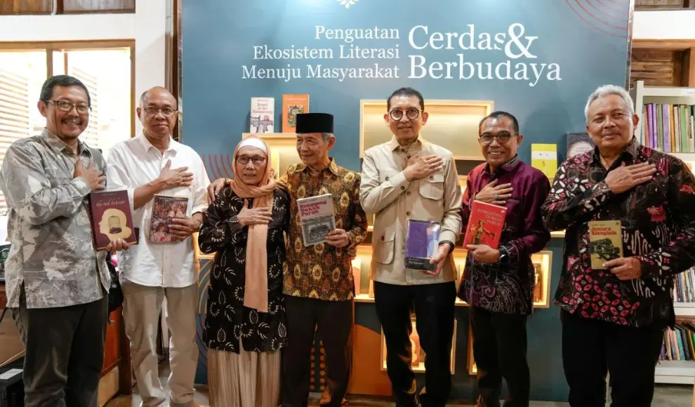 Rumah Sastra Ahmad Tohari Dinilai Fadli Zon Menjadi Pusat Literasi dan Ruang Pembelajaran Masyarakat