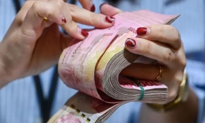 Rupiah Menguat 63 Poin pada Senin Pagi, Diperdagangkan di Level Rp17.859 per Dolar AS