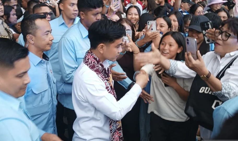 Gibran Mengajak Seluruh Pihak Mempersiapkan Generasi Muda Menyongsong Puncak Bonus Demografi 2030–2045