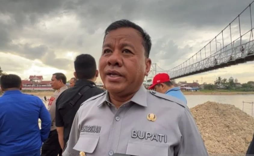 KPK Meminta Bupati dan Sekda Kuansing Menyerahkan Diri setelah OTT ke-14 Tahun 2026