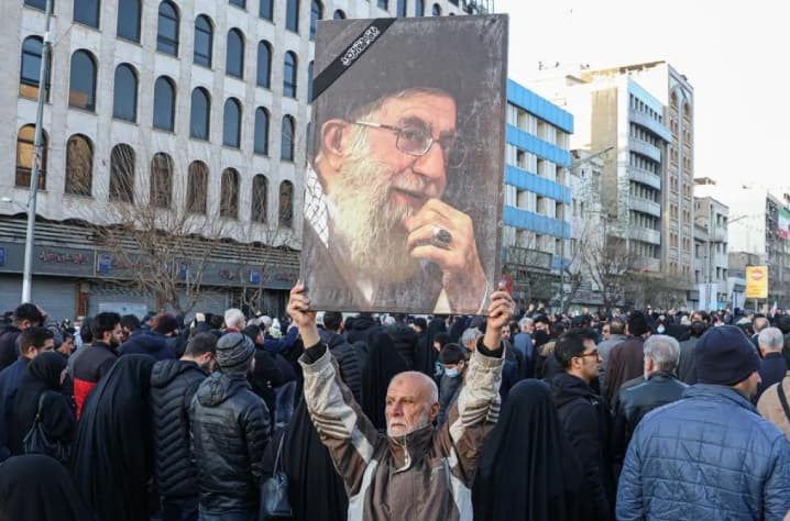 Iran Sebut Pejabat dari Lebih 100 Negara Akan Hadiri Rangkaian Pemakaman Ali Khamenei