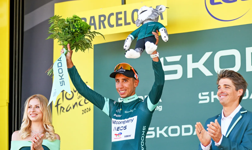 Egan Bernal Buat Kejutan dengan Rebut Jersei Hijau pada Etape Pembuka Tour de France 2026