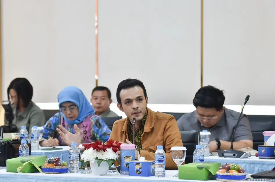Baleg DPR Soroti Otoritas hingga Hak Korban Salah Sadap dalam Pembahasan RUU Penyadapan