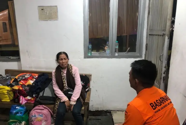 Tim SAR Gabungan Mencari Penumpang yang Diduga Jatuh dari KMP Batumandi di Perairan Lampung Selatan
