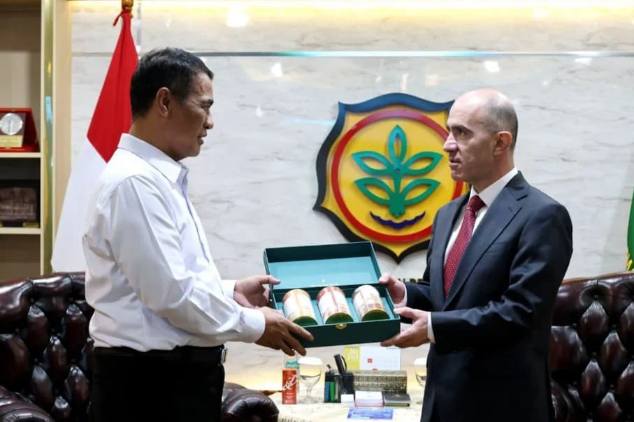 Menteri Pertanian Andi Amran Sulaiman Dorong Ekspor Kelapa dan CPO ke Lebanon untuk Perluas Pasar Timur Tengah