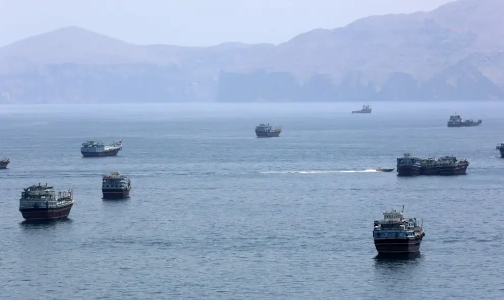 Kapal Kontainer Terbakar di Lepas Pantai Oman, UKMTO Selidiki Insiden Dekat Selat Hormuz