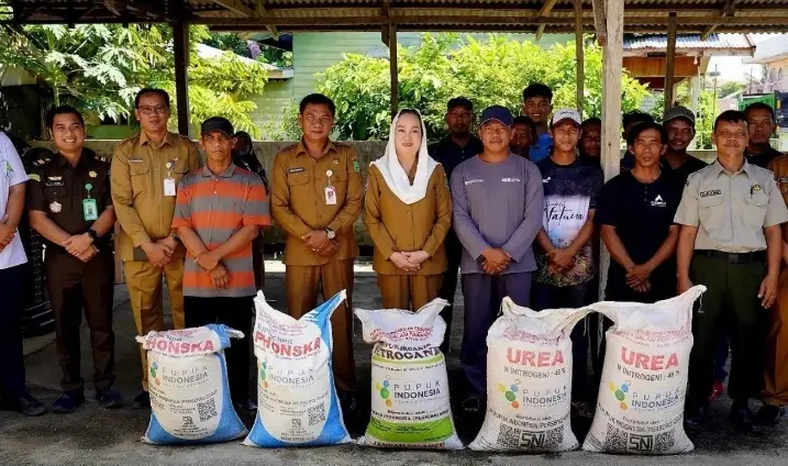 Pemkab Natuna Salurkan 188,53 Ton Pupuk Subsidi kepada 733 Petani di Delapan Kecamatan