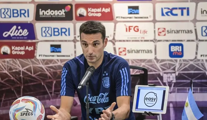 Lionel Scaloni Tegaskan Semifinal Inggris vs Argentina Hanya Laga Sepak Bola Menuju Final Piala Dunia 2026