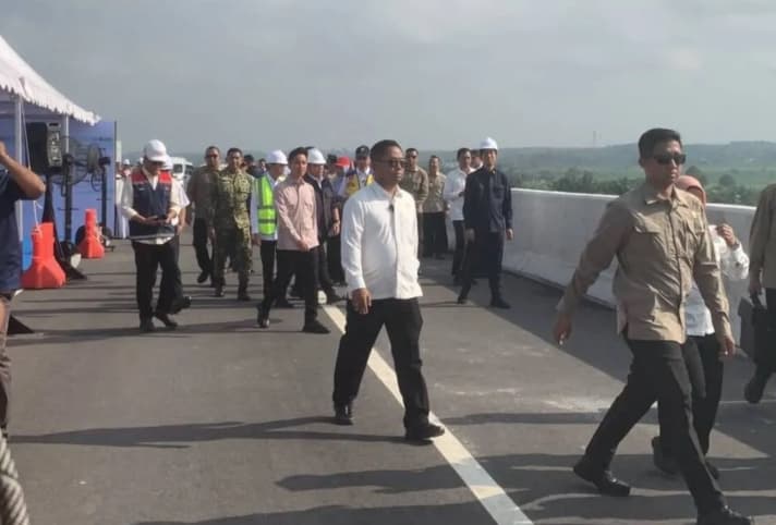 Wapres Gibran Tinjau Progres Jembatan Musi V, Tol Palembang-Betung Ditargetkan Beroperasi Akhir 2026