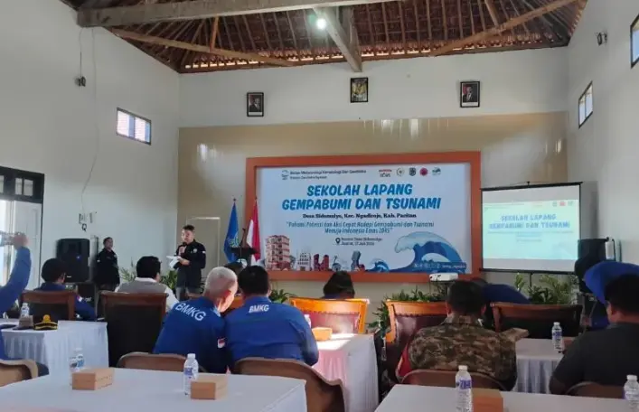 BMKG Gelar Sekolah Gempa dan Tsunami di Pacitan untuk Perkuat Kesiapsiagaan Masyarakat