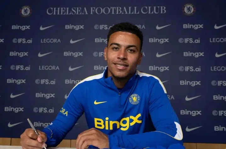 Morgan Rogers Resmi Bergabung dengan Chelsea hingga Musim 2032/2033