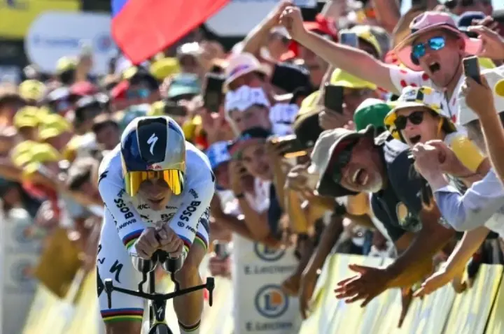 Remco Evenepoel Menangi Etape 16 Tour de France 2026 Usai Tampil Dominan di Time Trial
