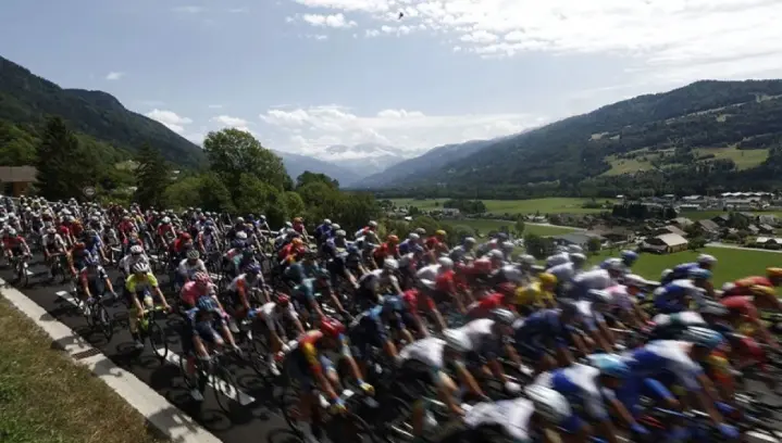 Florian Lipowitz Akhiri Tour de France 2026 Lebih Cepat akibat Patah Tulang Selangka