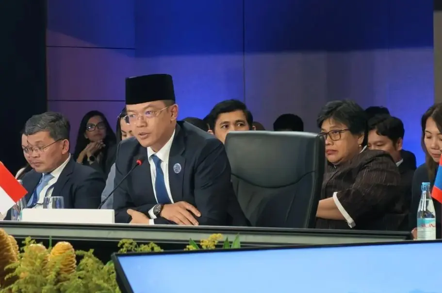 Sugiono Mengajak Inggris Perkuat Kerja Sama ASEAN untuk Berantas Penipuan Daring dan Dukung Transisi Energi