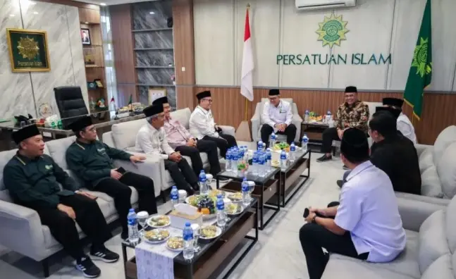 Baznas RI dan PP Persis Perkuat Kolaborasi Pengelolaan Zakat untuk Dakwah dan Pemberdayaan Umat