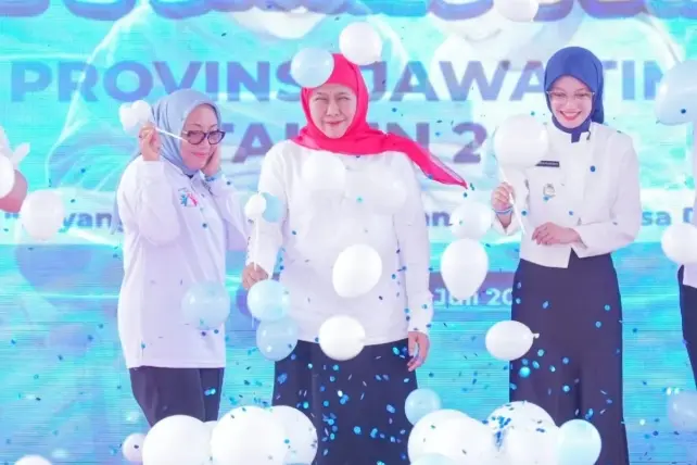 Khofifah dan Menteri PPPA Perkuat Perlindungan Anak Jawa Timur melalui Gerakan Perisai Anak di Ruang Digital