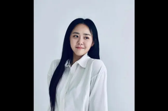 Moon Geun Young Menikah dengan Aktor Musikal Jung Pyeong dalam Acara Keluarga Sederhana