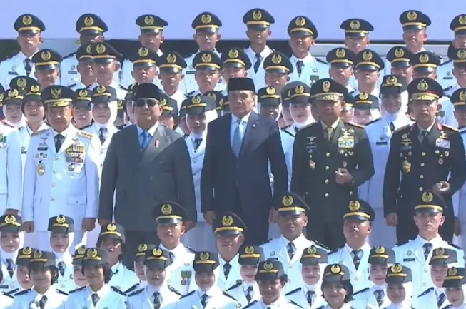 Presiden Prabowo Melantik Pamong Praja Muda IPDN Angkatan Ke-33 untuk Memperkuat Pengabdian kepada Masyarakat