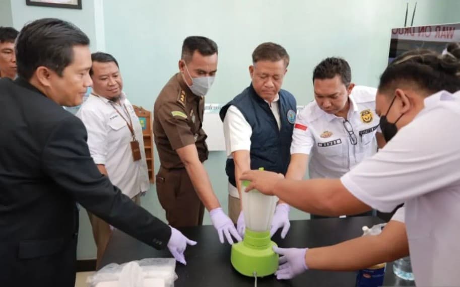 BNNP NTB Ungkap Jaringan Penyelundupan Satu Kilogram Sabu dari Malaysia Melalui BIZAM