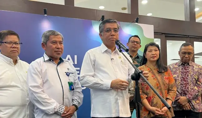 Kebijakan Potongan Komisi Ojol 8 Persen Resmi Berjalan, Menaker Pastikan Implementasi Sesuai Arahan Presiden