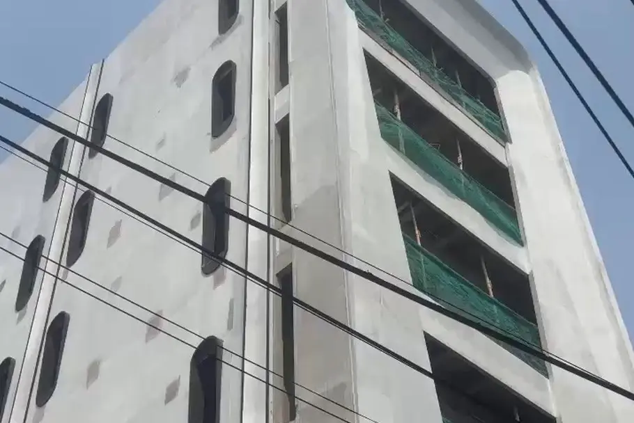 Sudin CKTRP Jakarta Pusat Menyegel Kembali Bangunan Indekos Enam Lantai di Gambir karena Melanggar Aturan Ketinggian