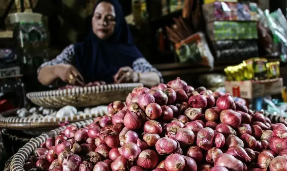Harga Telur Ayam Rp29.650 per Kg, Bawang Merah Rp40.450 per Kg Menurut PIHPS