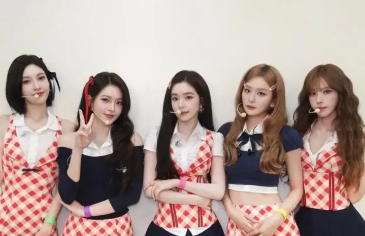 Red Velvet Resmi Comeback dengan EP Velvet Summer Setelah Vakum Lebih dari Dua Tahun