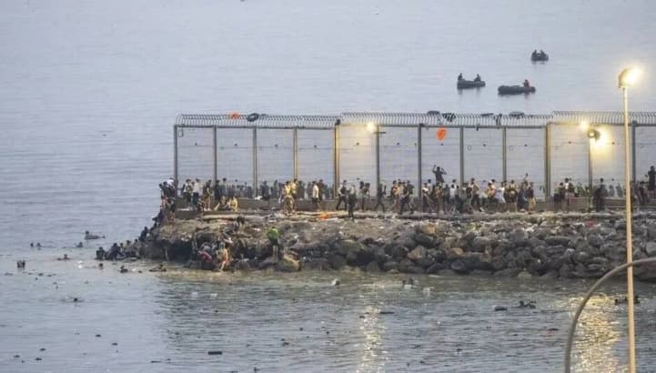 Oposisi Norwegia Desak Pemerintah Tangguhkan Schengen dengan Spanyol Usai Lonjakan Migran di Ceuta