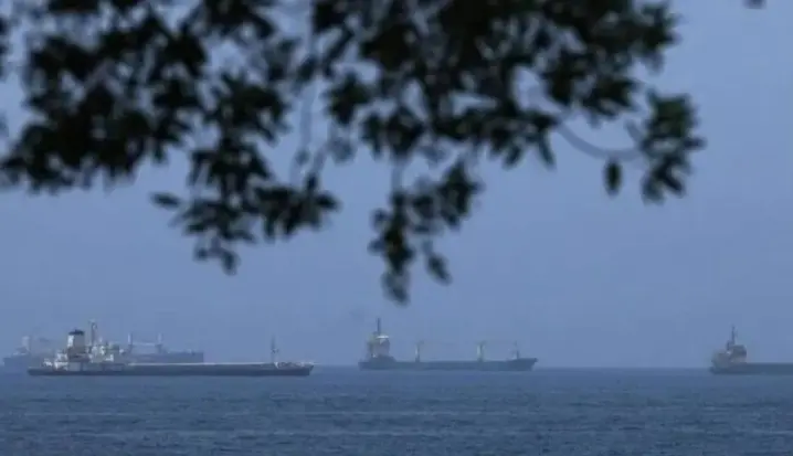Kapal Kargo Dihantam Proyektil Tak Dikenal di Lepas Pantai Oman, UKMTO Luncurkan Penyelidikan