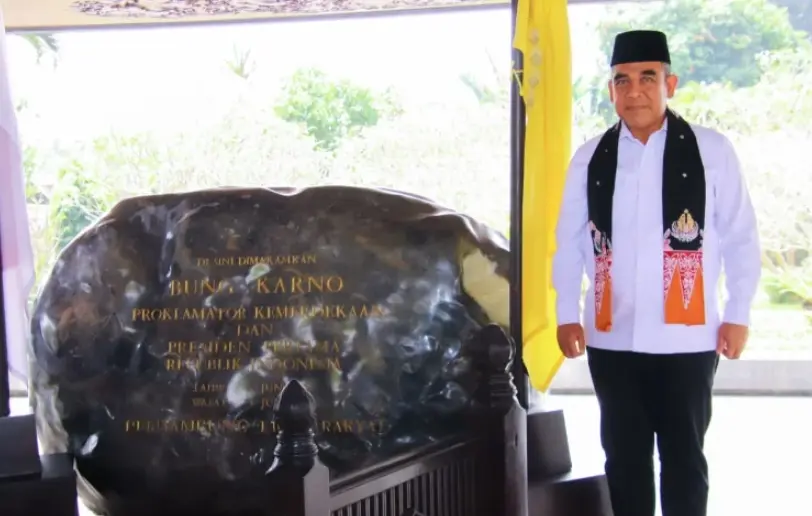 Ahmad Muzani Tegaskan Persatuan Bangsa saat Ziarah ke Makam Bung Karno di Blitar